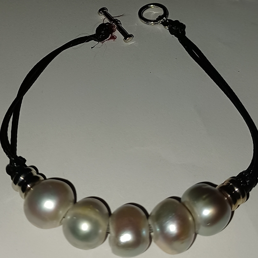 NATURAL FRESHWATER PEARL BEADS TOGGLE BRACELET